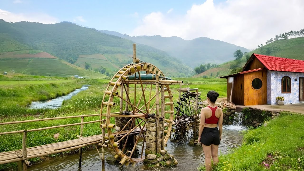 TIMELAPSE: After Floods Destroyed the House, a Girl Installed a Giant Water Wheel Lifting System