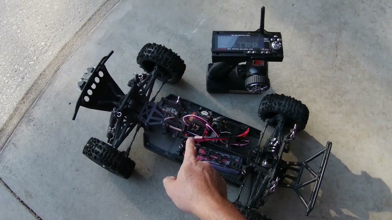 RC Steering Gyro Installed | 2WD Conversion on 1/10 Scale Short Course Truck | First Drive and Tune