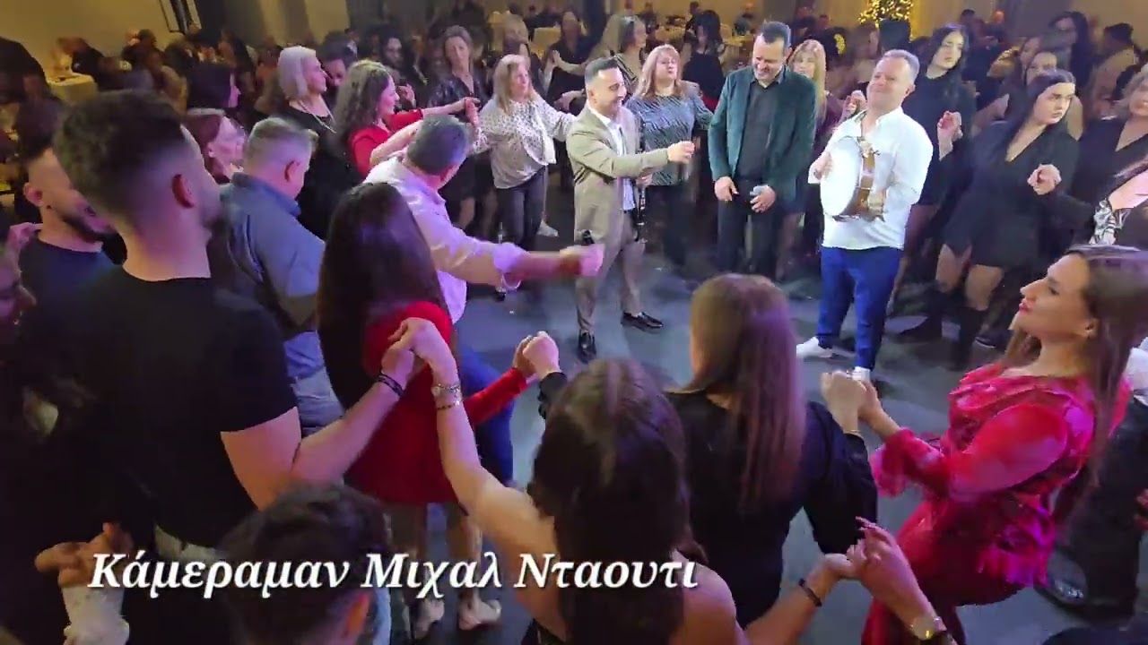 ΓΟΡΓΌΝΑ ΚΛΑΡΊΝΟ ΒΑΣΙΛΗΣ ΚΩΣΤΑΣ ΤΡΑΓΟΎΔΙ ΒΑΓΓΕΛΗΣ ΚΥΡΙΑΖΟΣ ΚΑΙ ΧΡΗΣΤΟΣ ΠΟΤΣΗΣ 