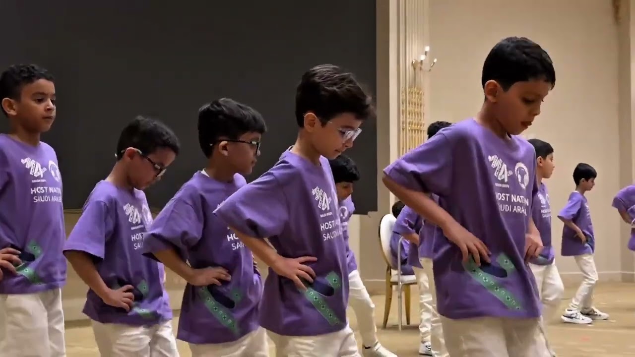 الحفل الختامـــي🩵🎓 لمدارس رؤيا الاهليه 1446هـ 