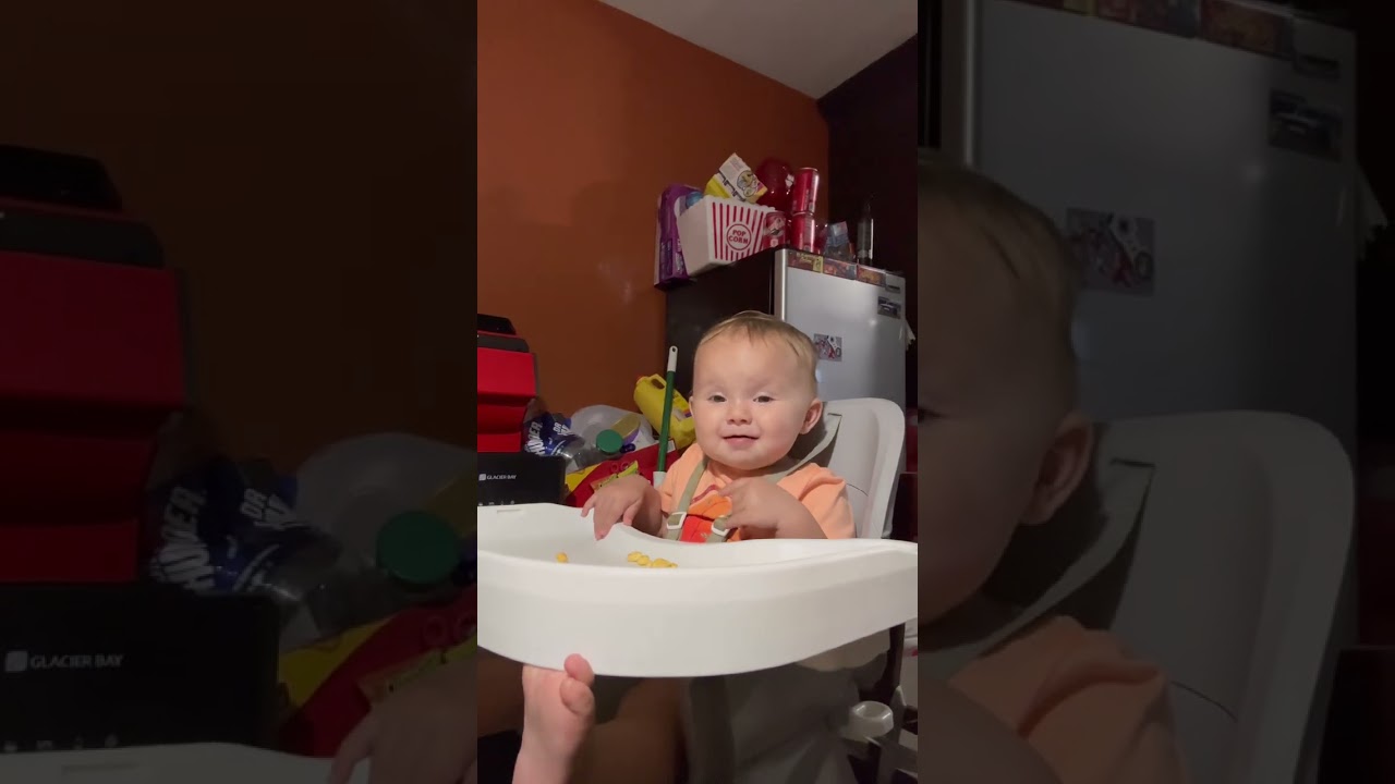 Join Lyla in having lunch 