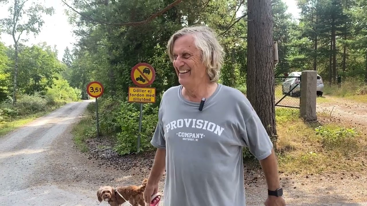 P&aring; promenad med Lasse Hallstr&ouml;m   - Karlsuddsminnen