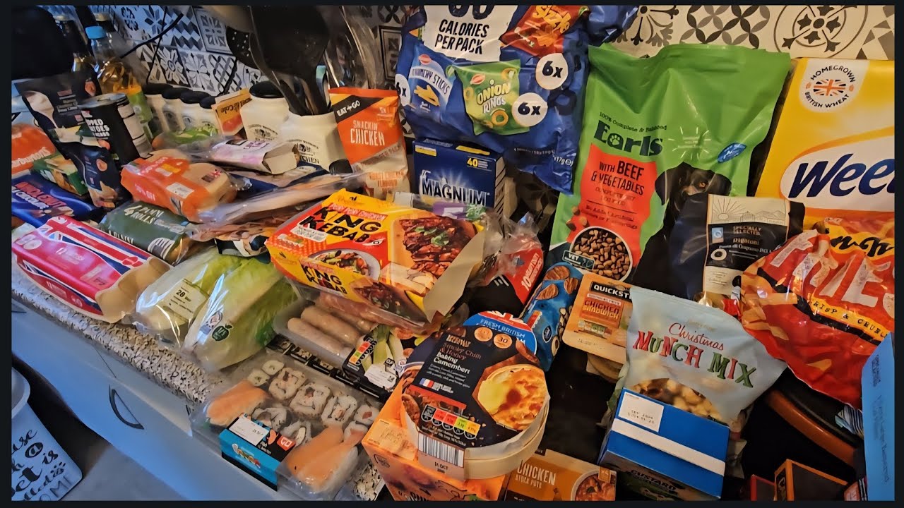 ALDI FAMILY FOOD SHOPPING HAUL :) 