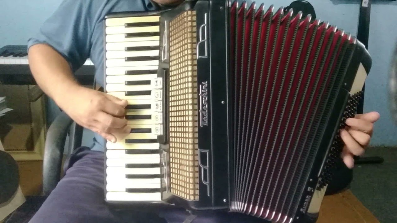 MORENINHA LINDA_ACORDEON_Tonico e Tinoco_Oséias Correia