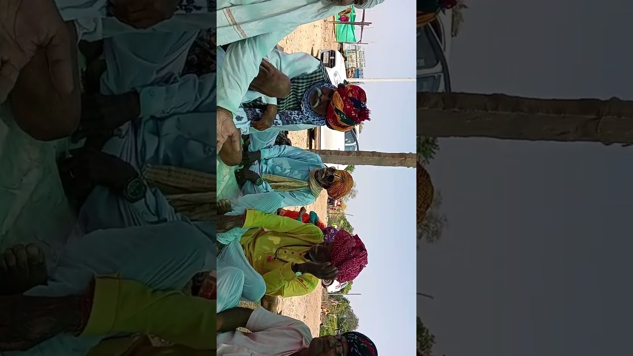 महादेव स्थान आंतरदा पर रामचर्चा करते भगत लोग