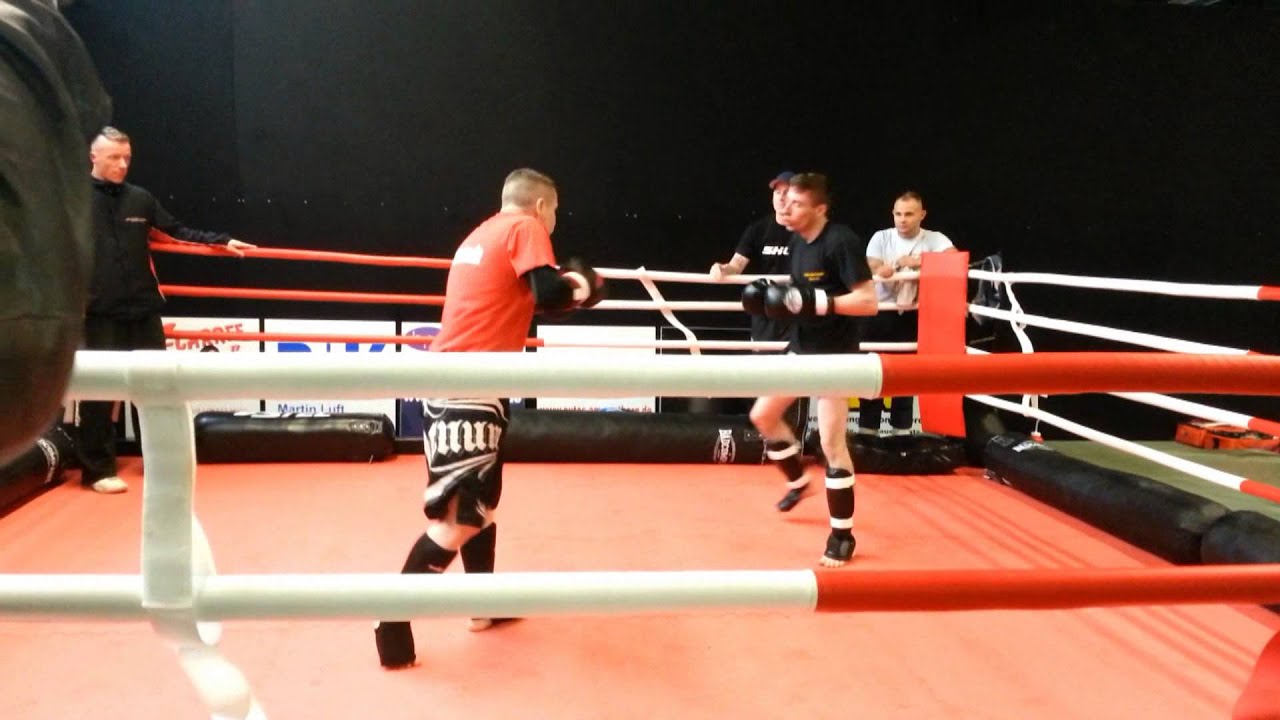 Boxbude Lichtenstein zu Gast beim Sparringscup in Halle von La Familia