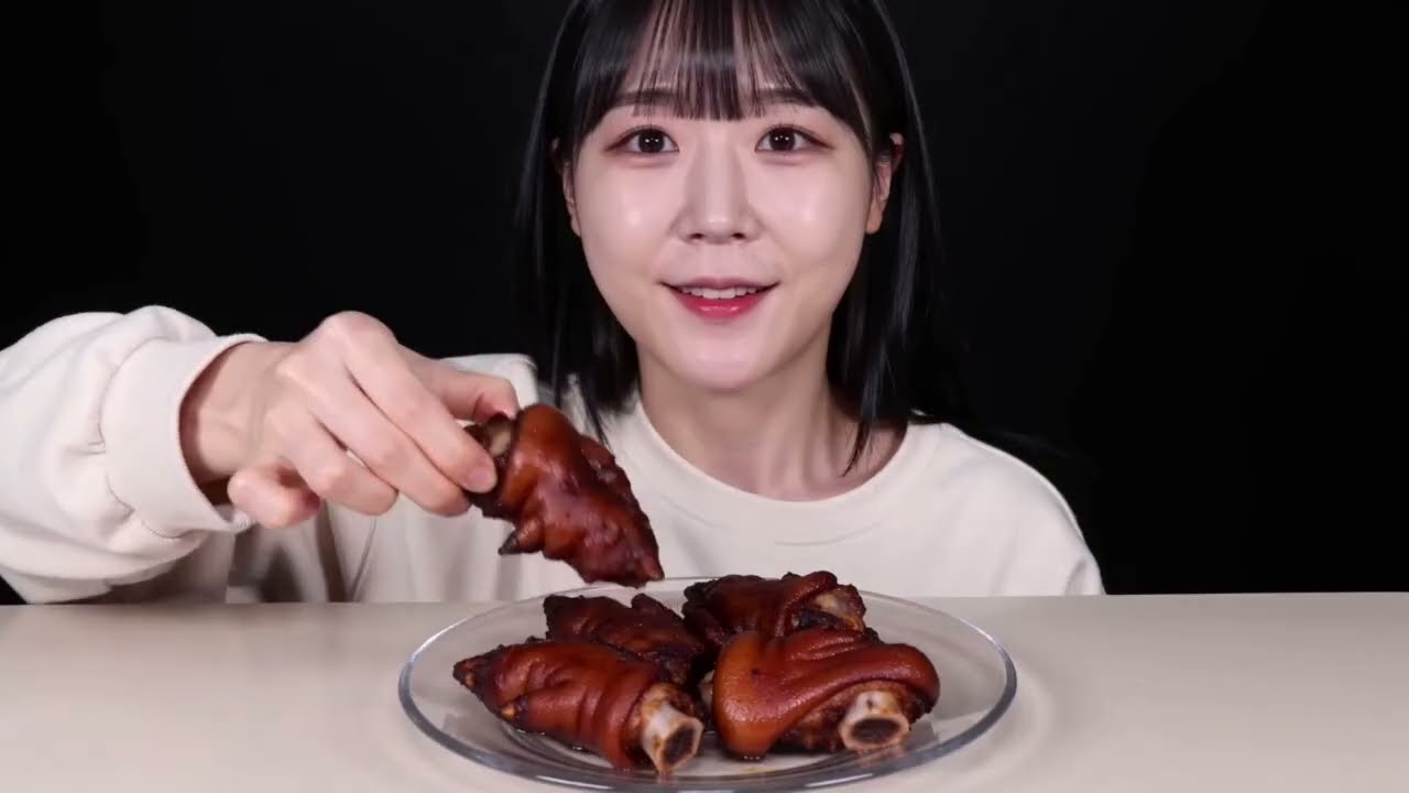 ASMR 🤤 Pig's trotters Mukbang | 10 Beautiful Girls Eating Pig's trotters