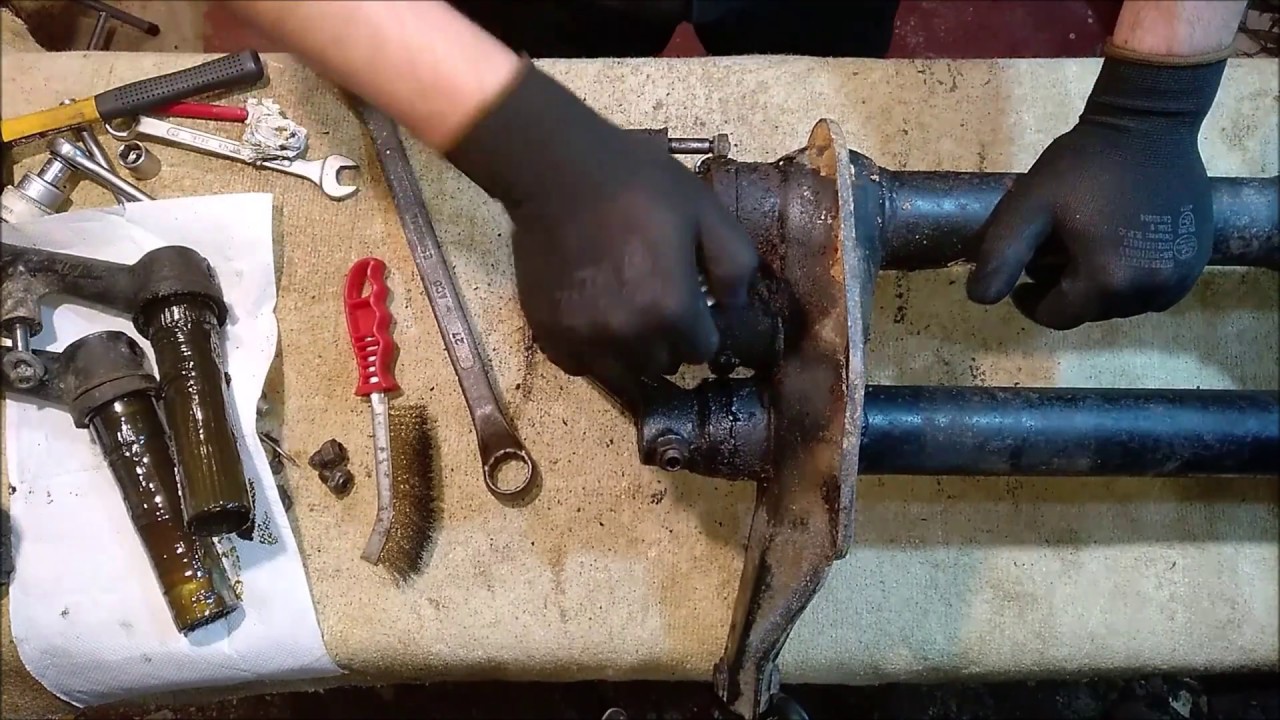 Restaurando a Suspensão Da Kombi - Retirada Feixe de Molas e Revisão Rolamentos - FullHD - Parte 04
