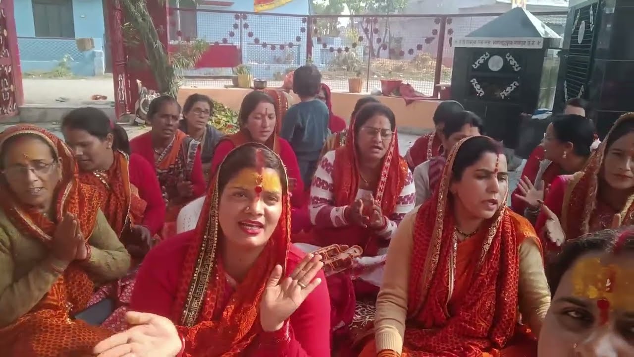 बहुत सुन्दर होली ♥🥰🙏शिव केमनमाही बसे काशी ♥शिव केमनमाही बसे काशी♥ सबको पसंद आने वाली होली♥ 💃🥰🙏♥💐🚩🙏🙏💐