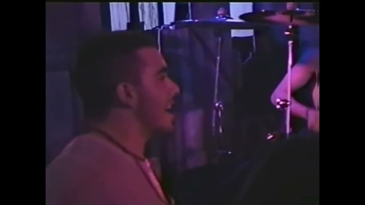 glassjaw - when one eight becomes two zeros - live the swingset may 19 2000 glassjawfamilia