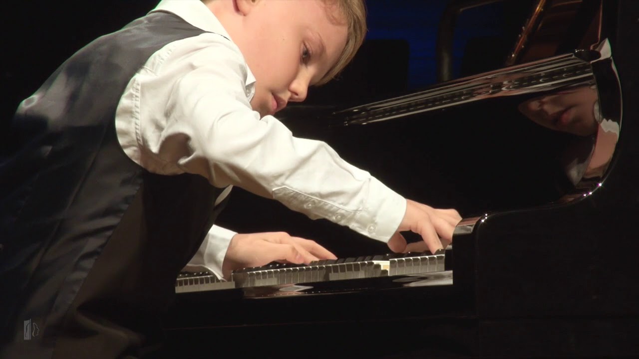 Liszt: Au bord d'une source | Ryan Martin Bradshaw