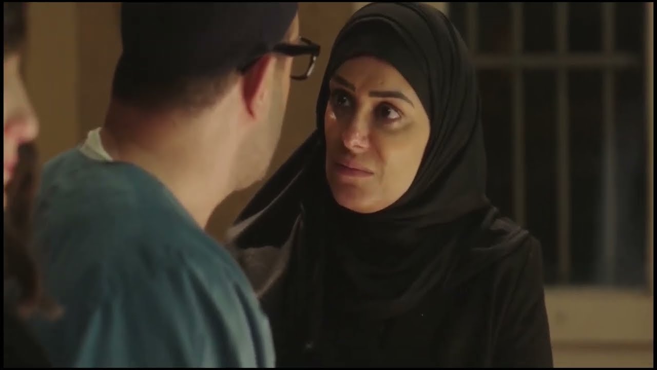 عيسي وفرح عرفو يضحكو علي الظابط