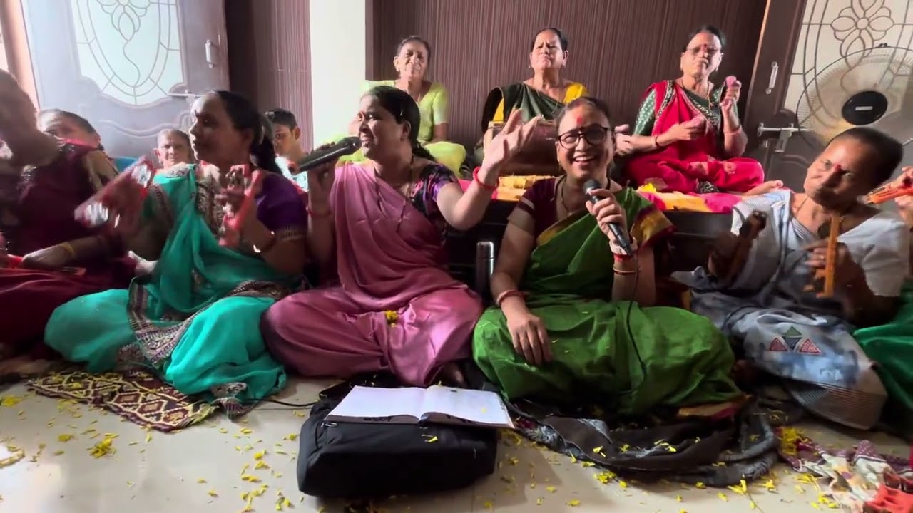 લખેલું છે 🌺ઓ કાનુડા કામણ કીધા