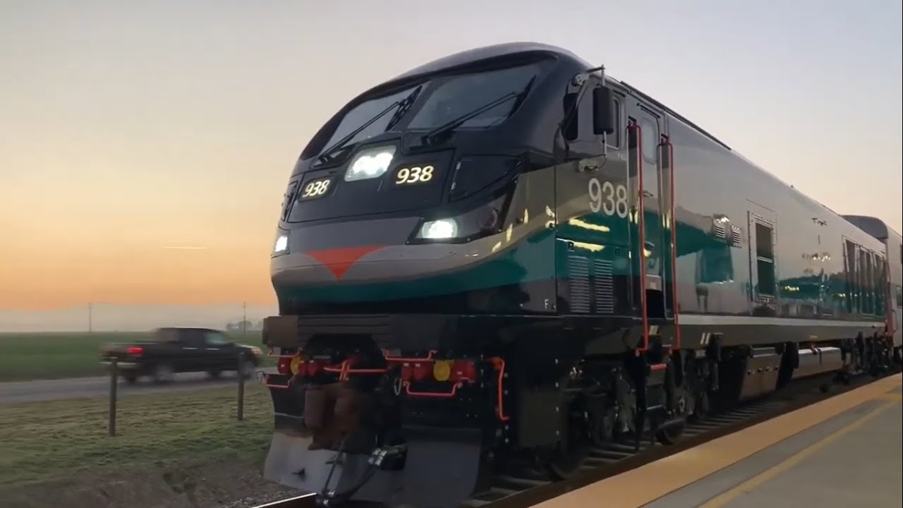 Metrolink F125 Spirit 938 deadheading from Perris South Station to Metrolink yard
