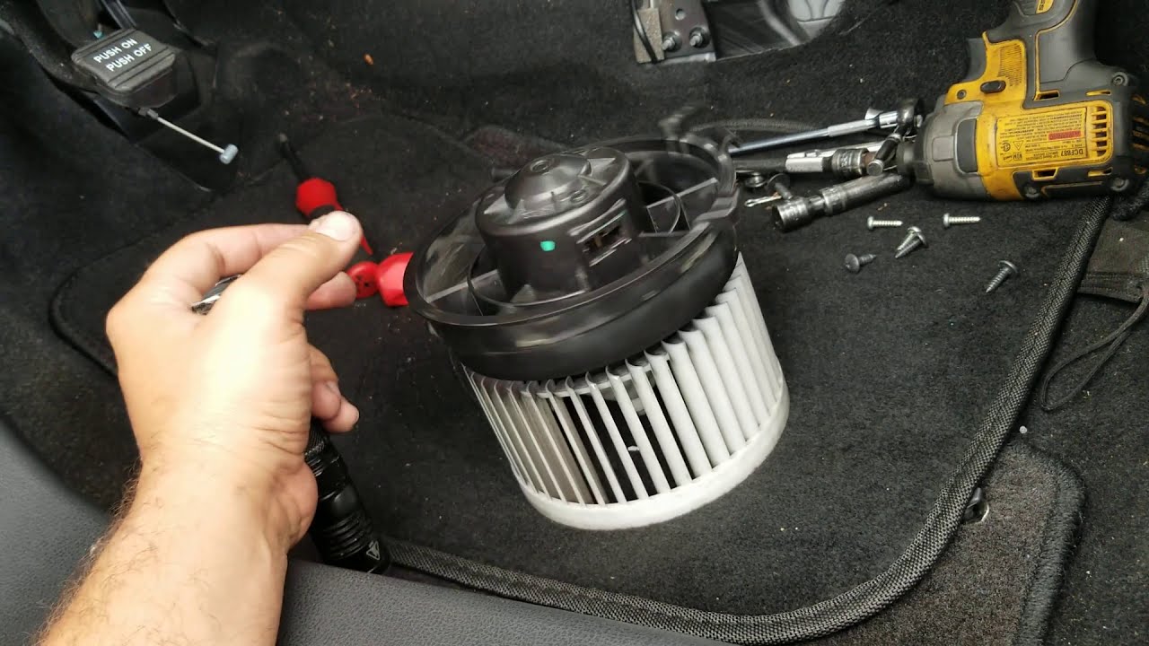 blower motor removal on Nissan rogue