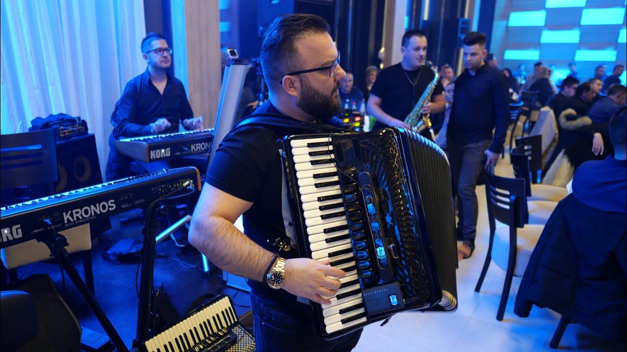 Ork.Borka Radivojevica & Tigrovi-Kolo za pocetak muzicke nove godine-Hotel Sumarice Kragujevac 2018