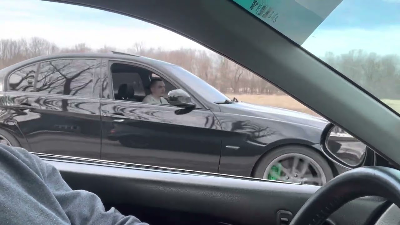 09 tuned Bmw n54 335i twin turbo 400hp 450tq! Vs 93 eg ls non vtec 15lbs on e85 353hp 310tq!