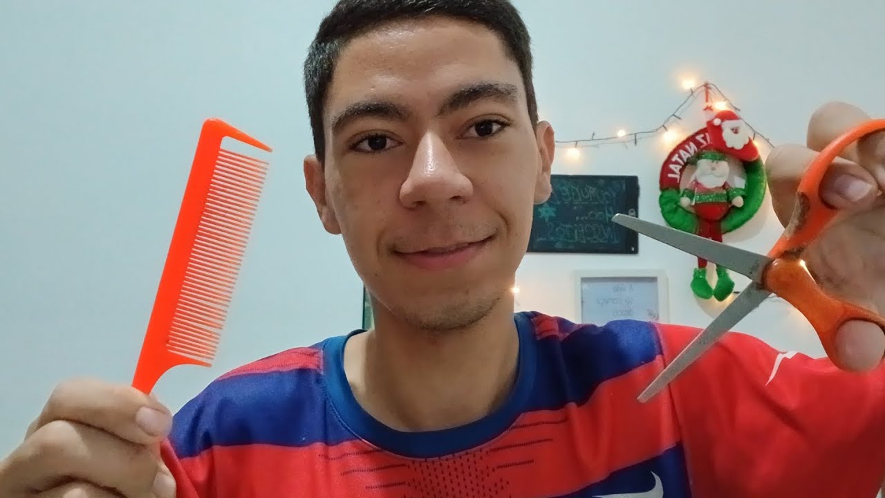 ASMR ROLEPLAY DE BARBEIRO 💈 CORTANDO SEU CABELO E FAZENDO A BARBA RELAXE Zzz  😴 😴