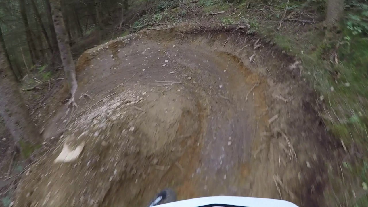 revolution bikepark freeride line into reddy mcredface - mtb - downhill - gopro hero5