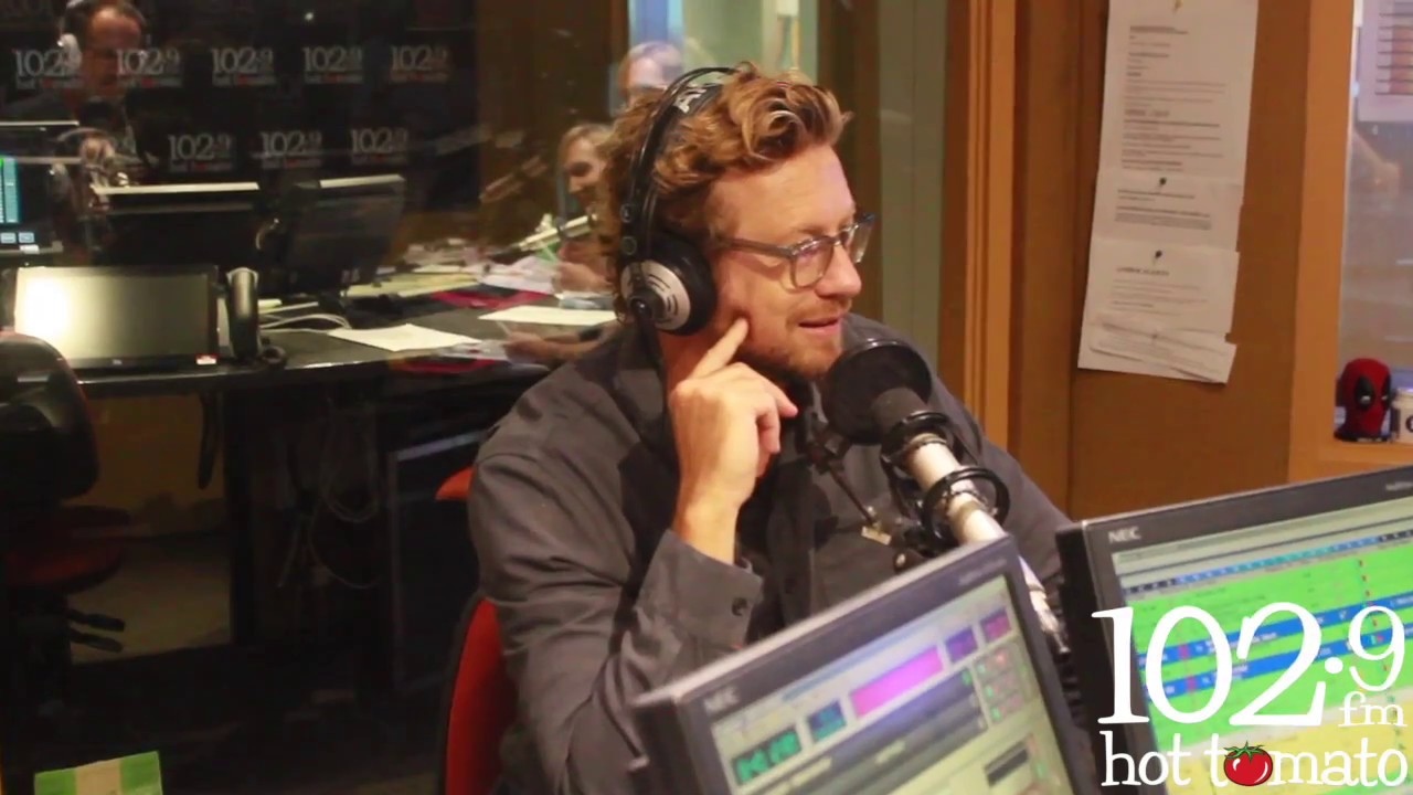1029 Hot Tomato - Simon Baker - 2018-04-19