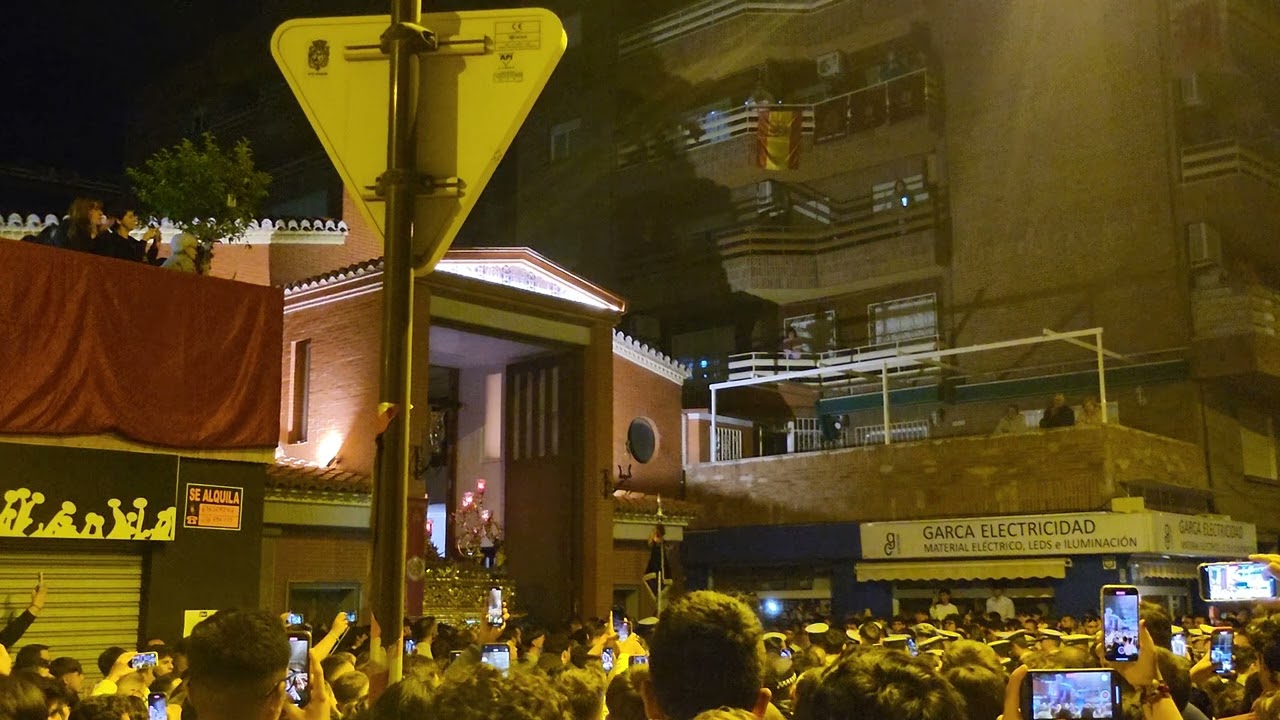 La Lanzada de Granada (Recogida) A sones de la Banda Tres Caidas de Triana