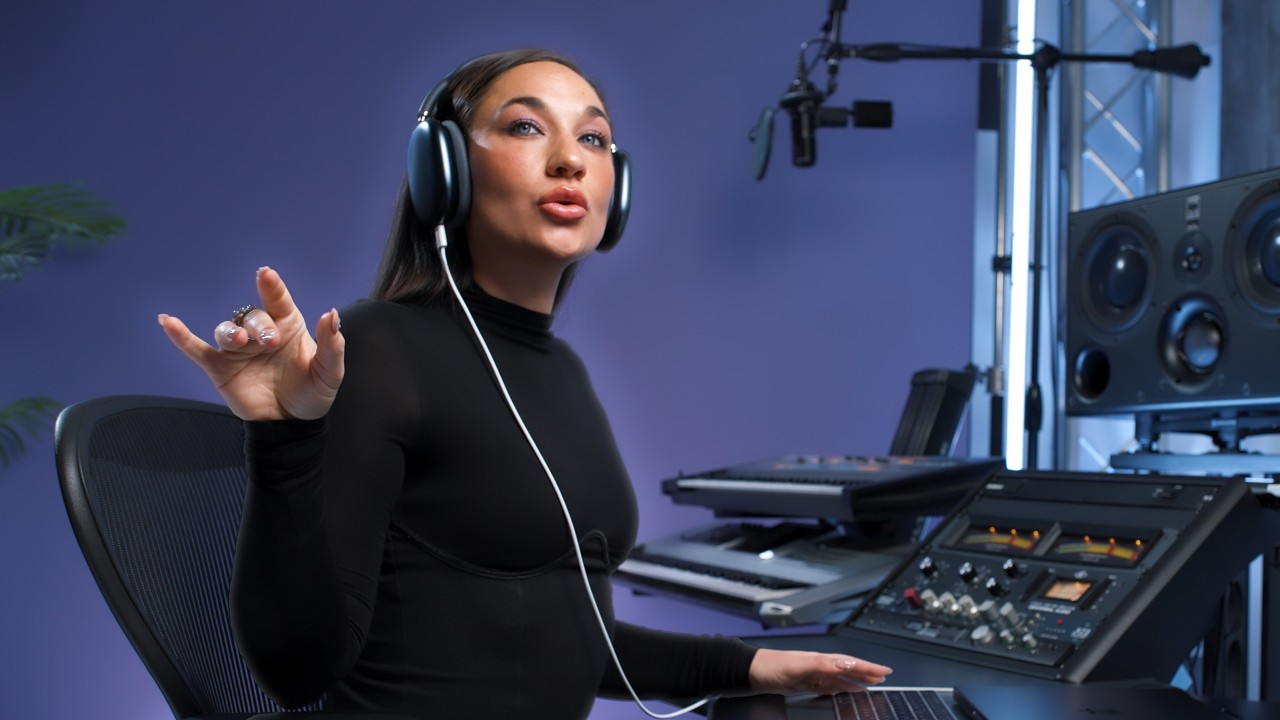 Producing a song from SCRATCH! | AirPods Max Studio Headphones Review🎧✨