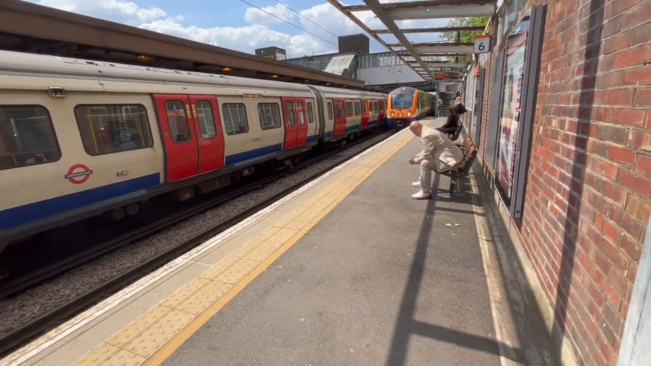 London Overground Full Journey: Upminster - Romford