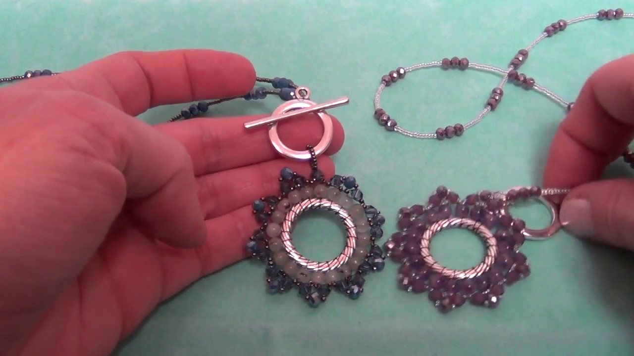 Lariat con ciondolo brick stich