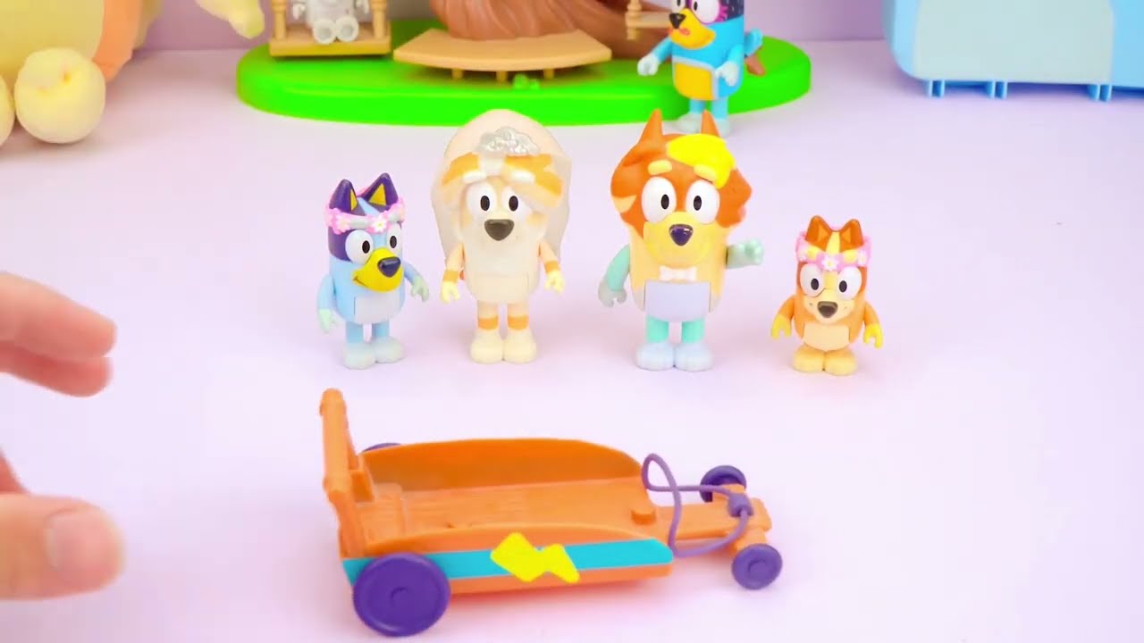 Adorable Bluey Toys Unboxing | Chattermax Carrying Case & Keytar Fun ASMR