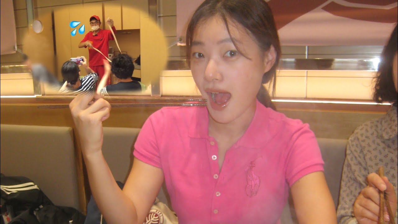 한국인 열두 명이 중국 하이디라오 가서 수타쇼 보고 열광하는 브이로그 vlog