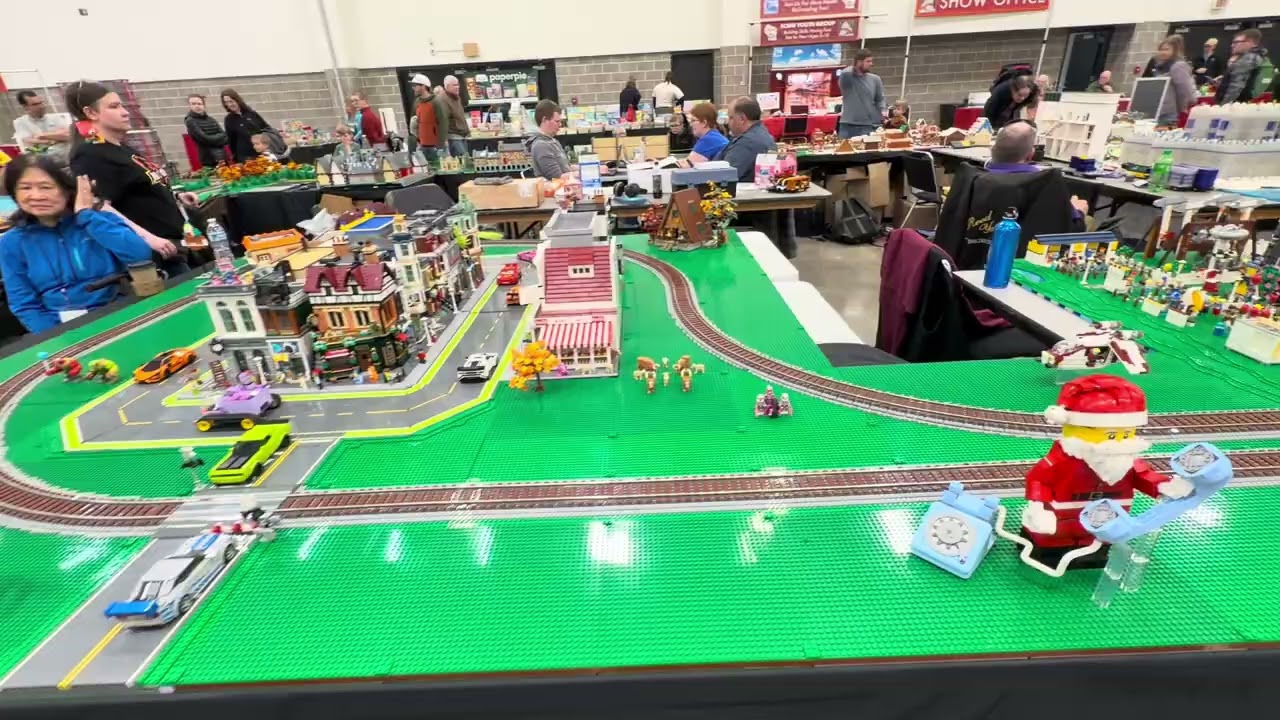 Lego Scenery Collaboration Group Build - Wisconsin LEGO Users Group at The Mad City Train Show