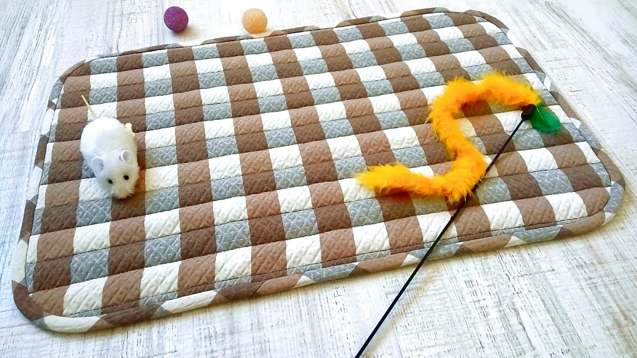 How to Make a Pet Bed with a Removable Pillow. Part 1/2 - Pet Mat