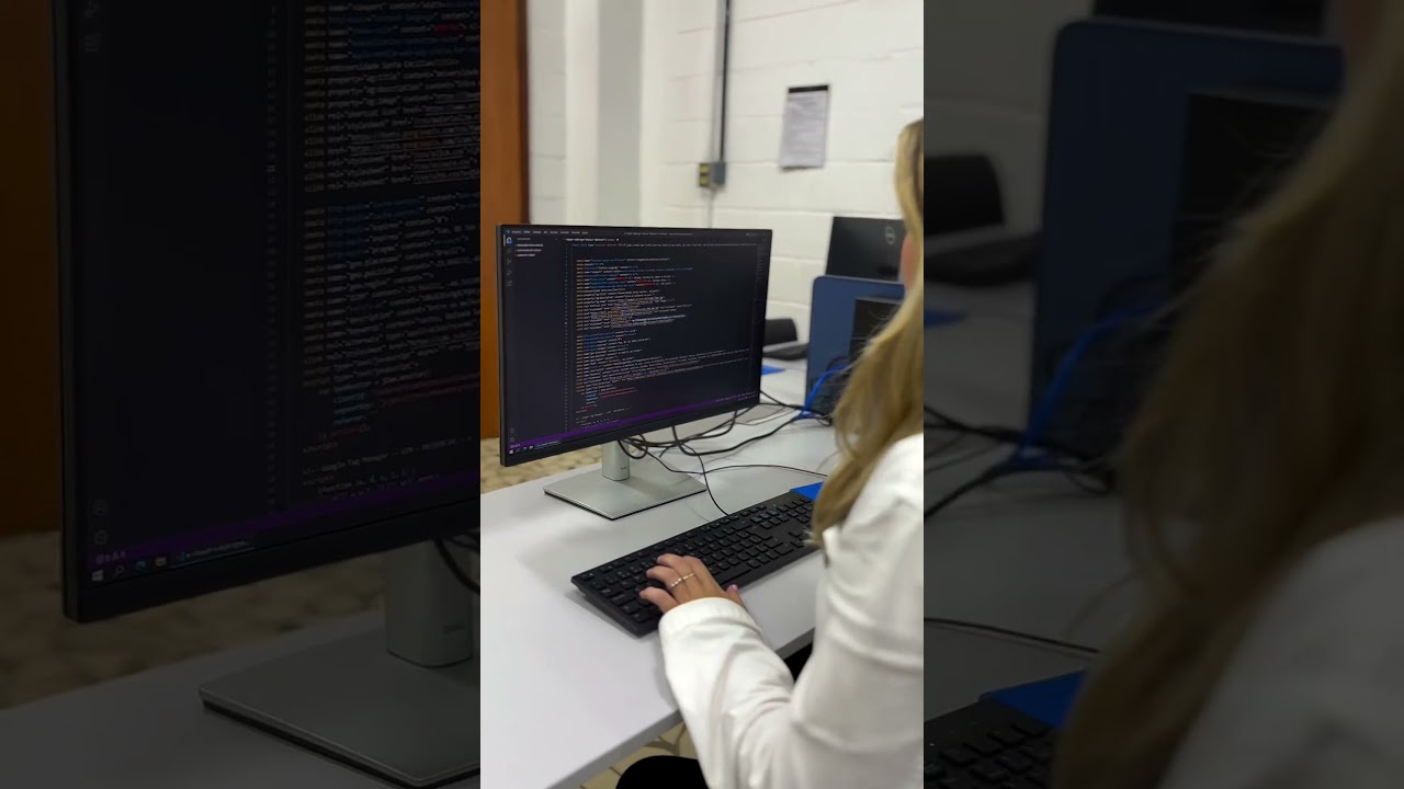 An&aacute;lise e Desenvolvimento de Sistema na Unisanta EAD