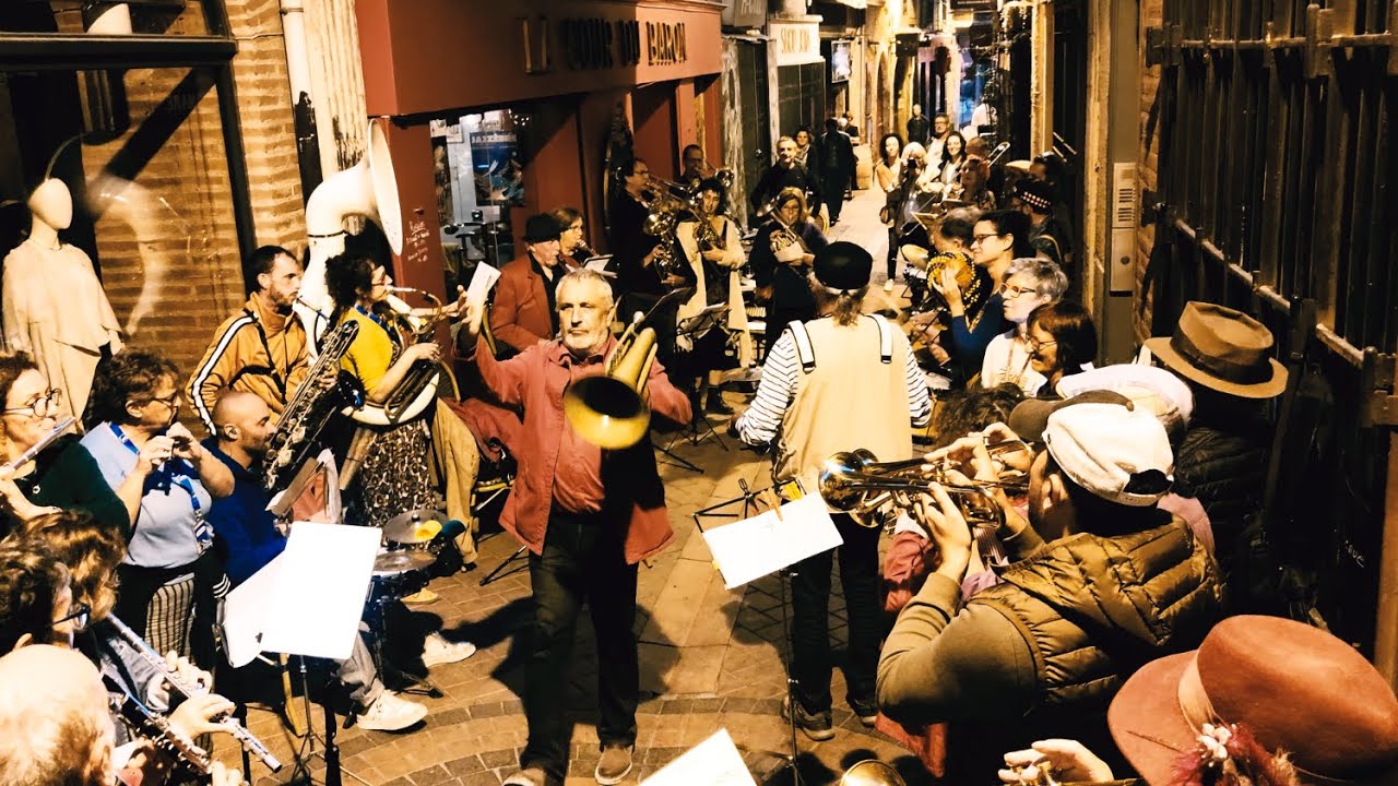 La Grande Fanfare à la Rue de Théâtre