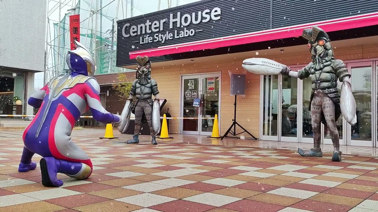 ウルトラマントリガー VS バルタン星人‼ ULTRAMAN TRIGGER VS Alien Baltans!!　Ultraman