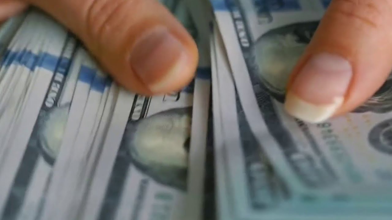 Help Me Hank has budget tips to ring in the new year