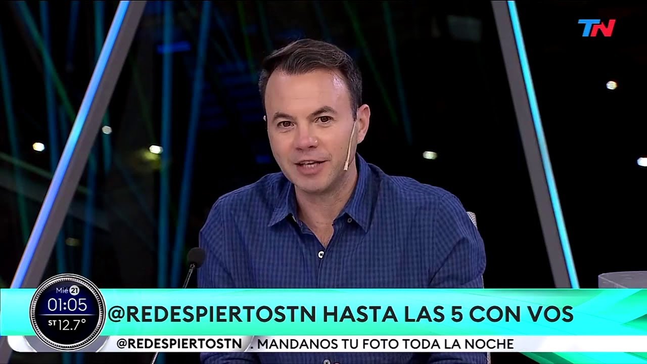 BUTI Juan Butvilofsky manda un saludo a una fan en distintos estilos en EL PASE #ReDespiertos
