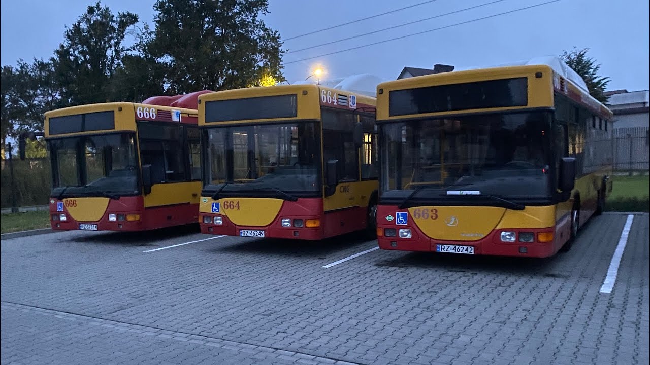 Porównanie Jelczy M125M/4 CNG Vecto