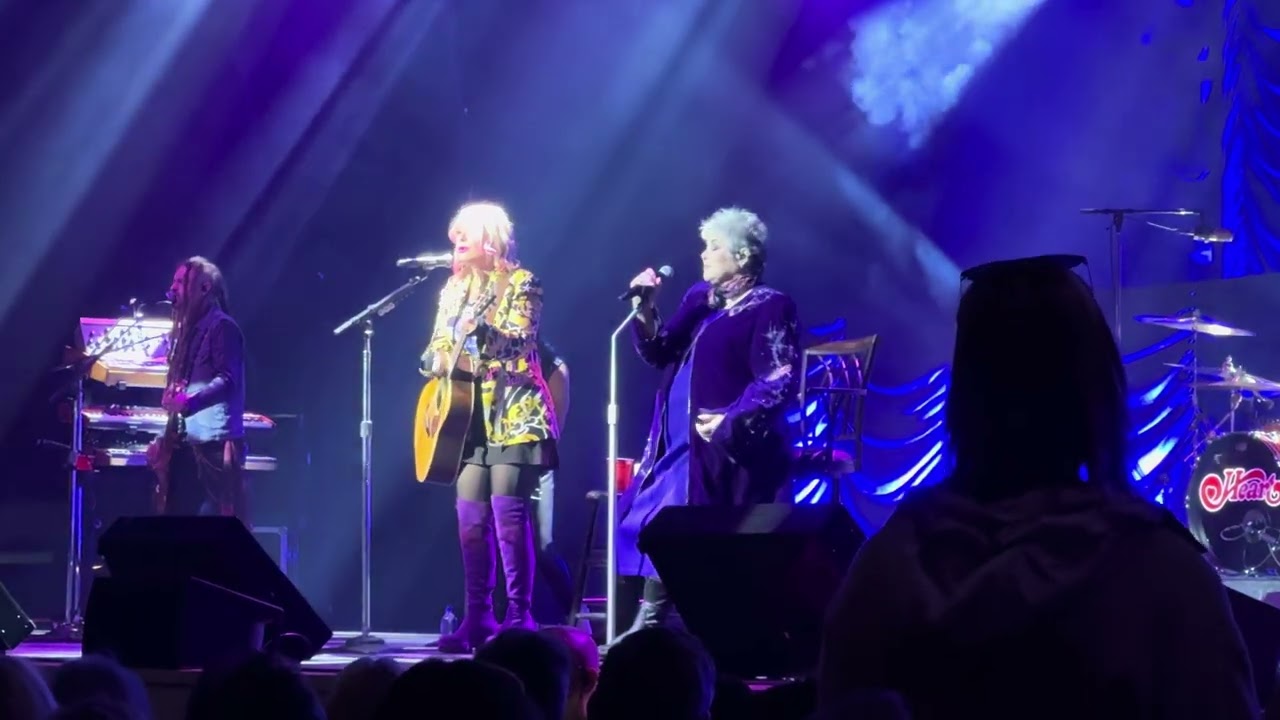 Heart @ Ravinia Festival - Crazy on you!  6/25/2025 Highland Park, Illinois (Chicago) Wilsons'