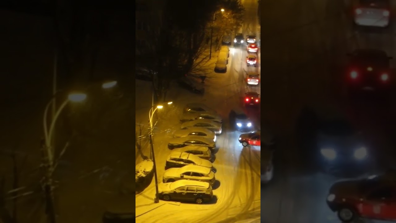 Tamponare LIVE din cauza #polei #clujnapoca #accident #tamponare #carcrash #zapada #masini #stiri