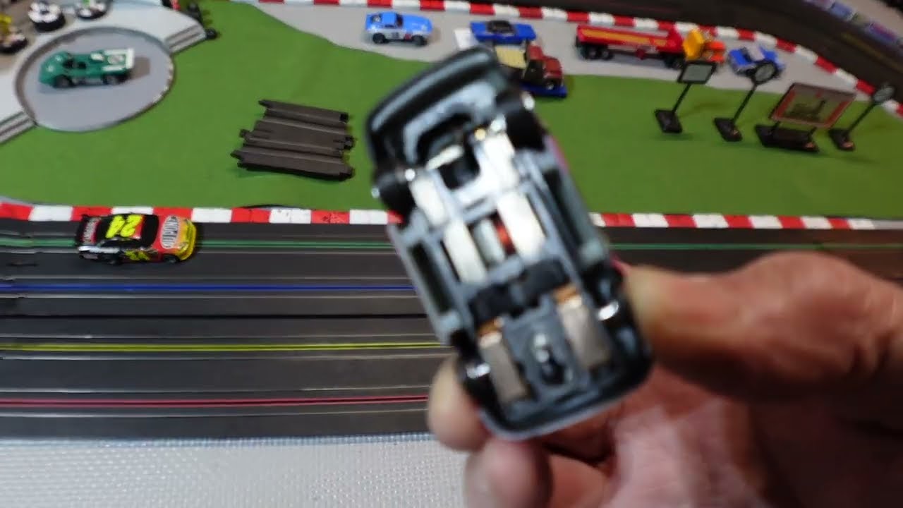 Running AW and a couple Vipers.    just running a few cars around the track.  Just a simple video