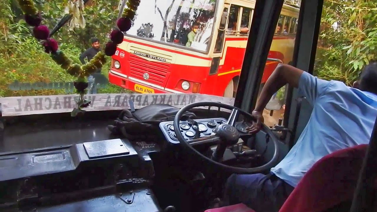 Kerala RTC buses struggles in Extreme tight road. Skillful driving.