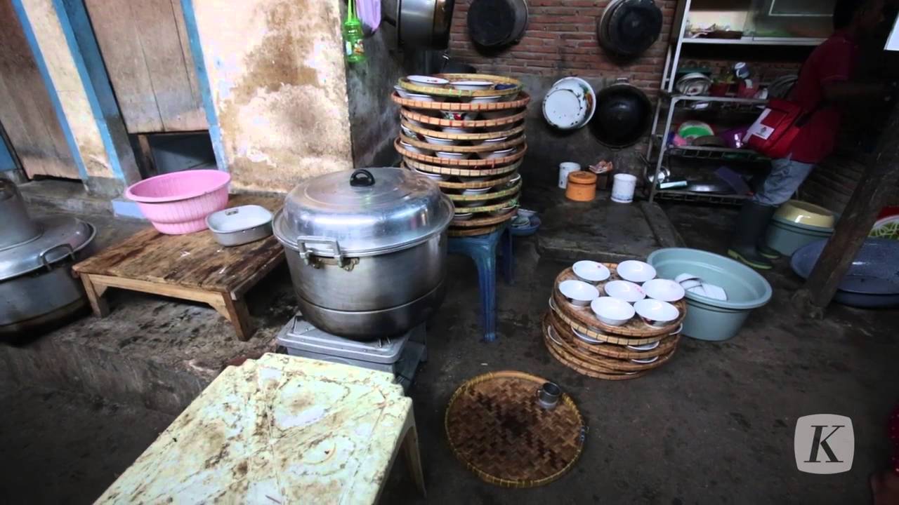 Menikmati Bubur Susu Kerbau Palopo