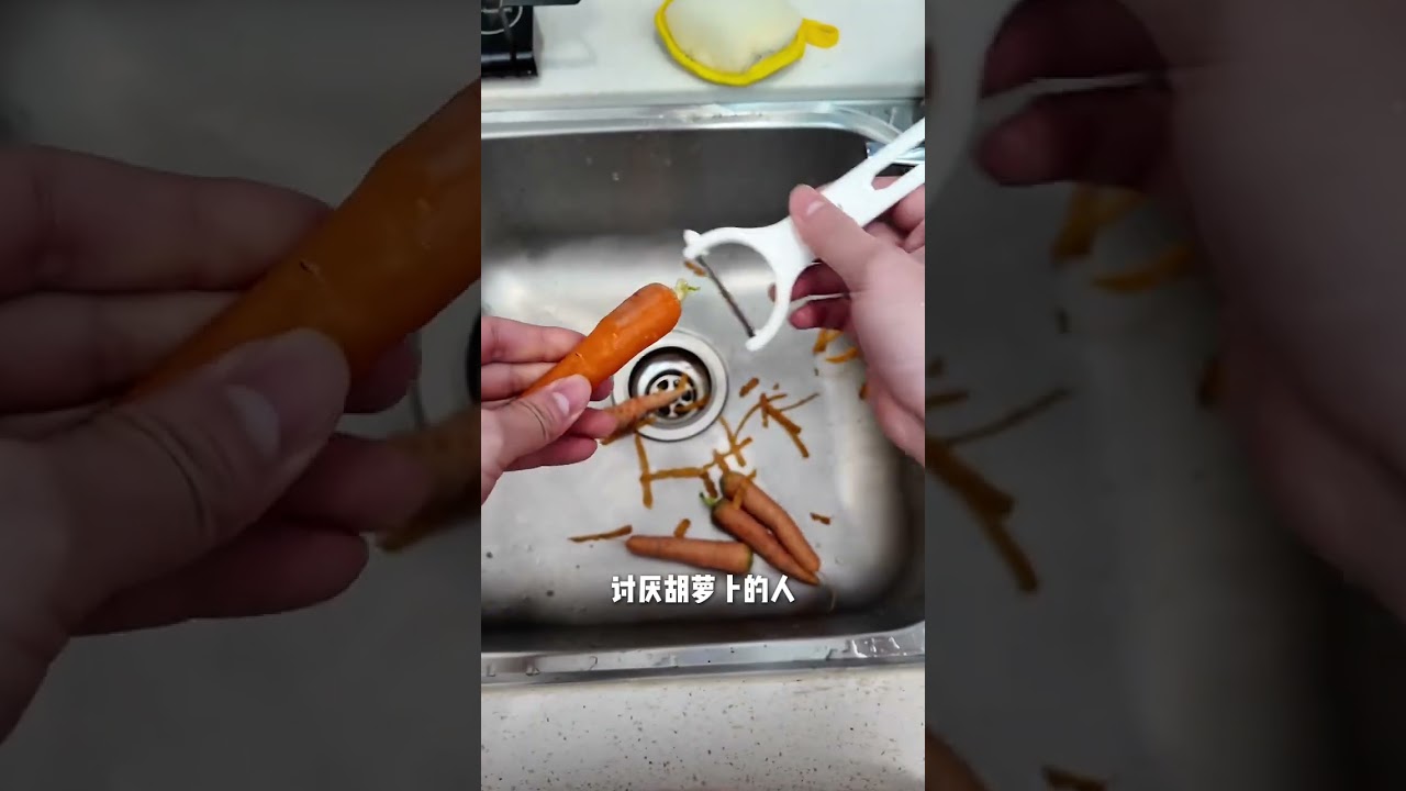 Orangutan-Style Vlog: A Glimpse into the Daily Life of a 2000s Kid Cooking