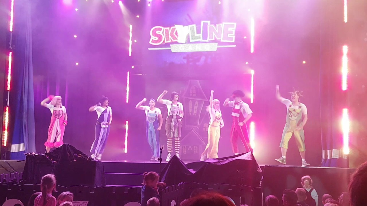Butlins bognor hey we're the skyline gang halloween 2016