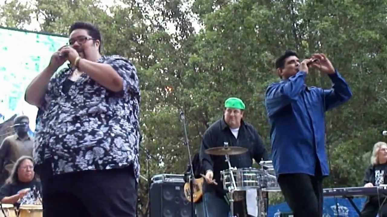 Sacramento Cesar Chavez Park Latin Festival Suavecito pt1