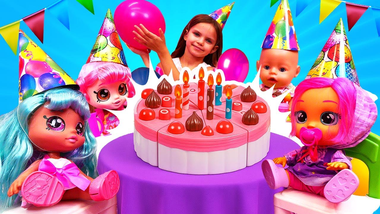 Lina celebra su cumpleaños con sus amigos