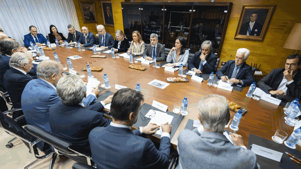 PPdeG ofrece alternativas serias al empresariado vigués frente a un alcalde más preocupado del show