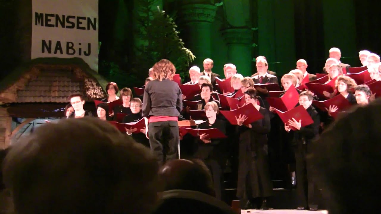 Piuskoor uit Hoogstraten zingt 