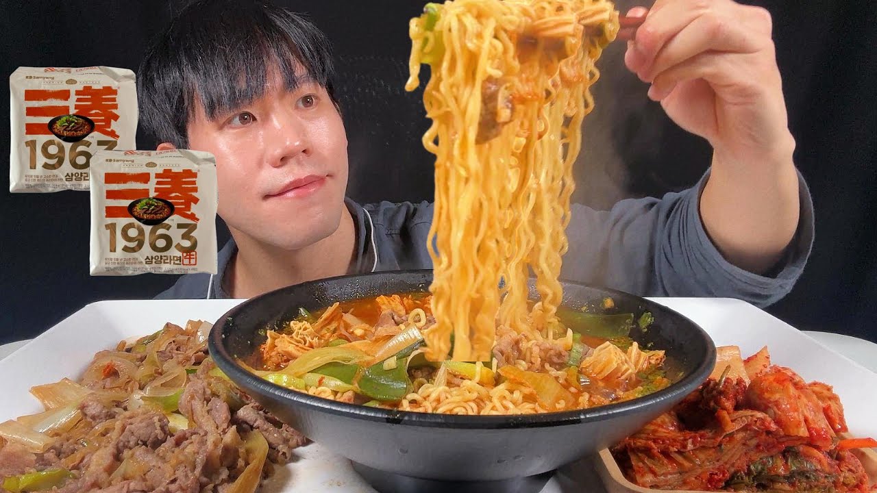 SUB) 우지라면 Again! 내맘대로 레시피 ! 소고기 깊은맛 우지라면과 차돌볶음 ASMR MUKBANG Deep beef flavor. Woozi-ramen